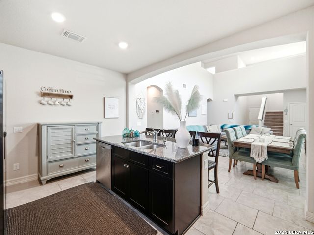 Image 9 of 35 For 1215 Butterfly Post