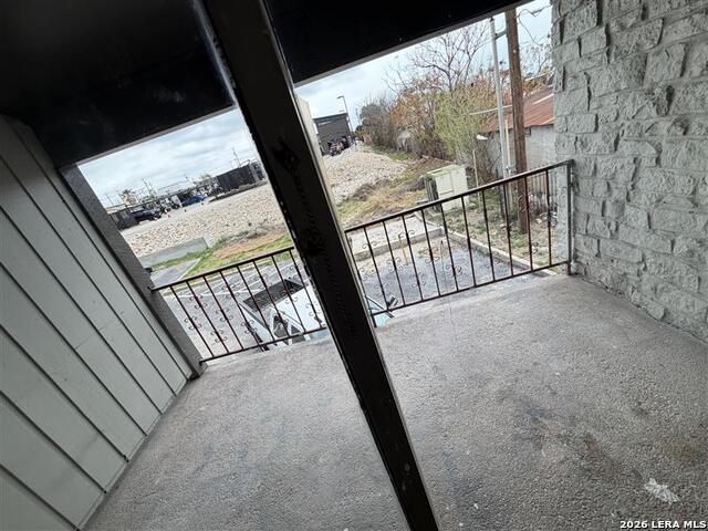 Image 15 of 25 For 520 Gentleman  19