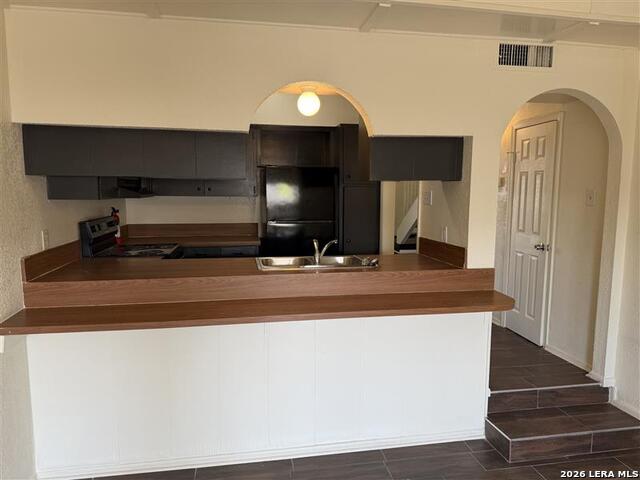 Image 6 of 25 For 520 Gentleman  19