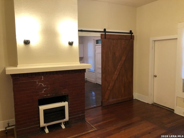 Image 14 of 35 For 520 Paschal  