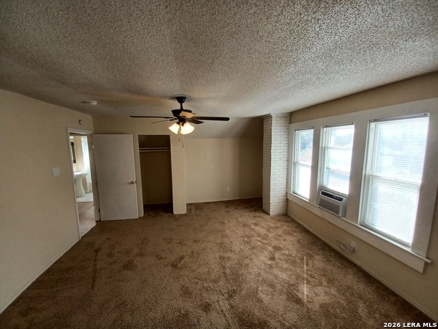 Image 18 of 35 For 520 Paschal  