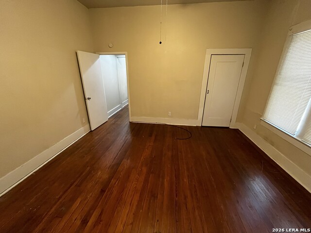 Image 35 of 35 For 520 Paschal  