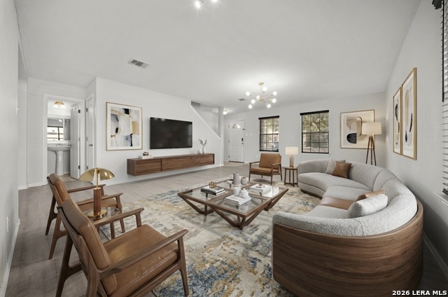 Image 3 of 29 For 902 Magnolia Bend