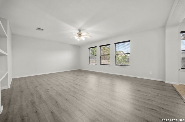 Image 7 of 29 For 902 Magnolia Bend