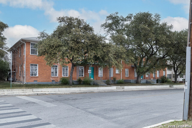 Image 2 of 38 For 553 Club  