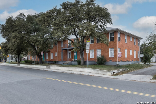 Image 3 of 38 For 553 Club  