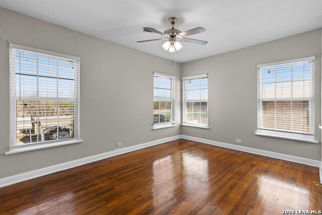 Image 34 of 38 For 553 Club  