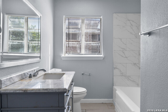 Image 37 of 38 For 553 Club  