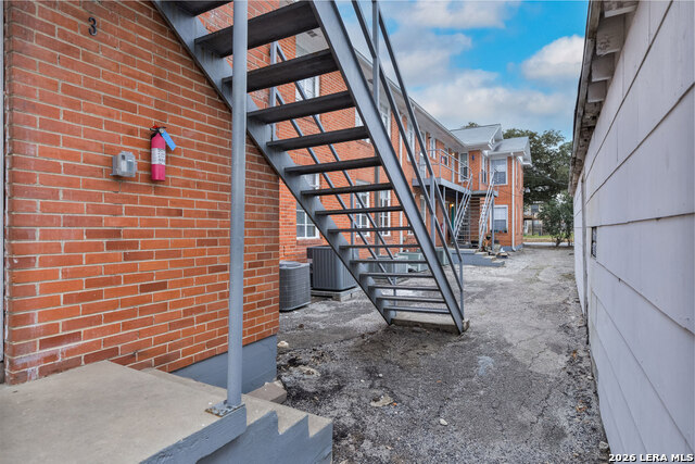 Image 5 of 38 For 553 Club  