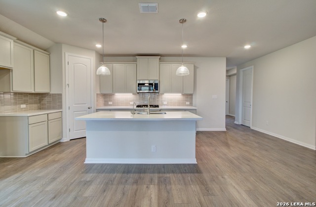 Image 3 of 23 For 2137 Shepards Street