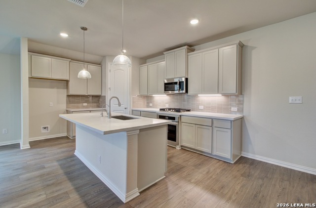 Image 6 of 23 For 2137 Shepards Street