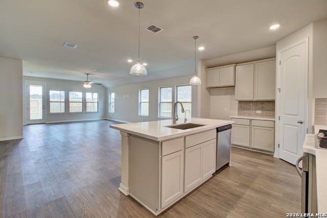 Image 7 of 23 For 2137 Shepards Street