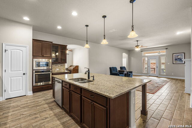 Image 10 of 49 For 1082 Cedar Glen