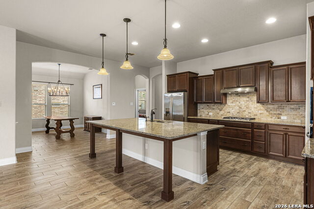 Image 15 of 49 For 1082 Cedar Glen