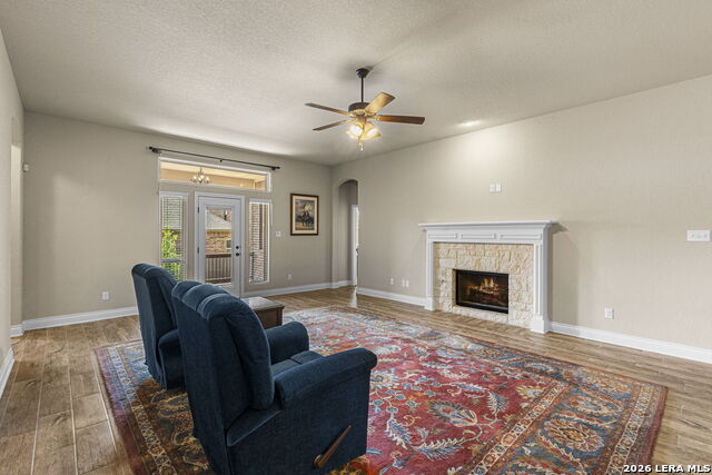 Image 18 of 49 For 1082 Cedar Glen