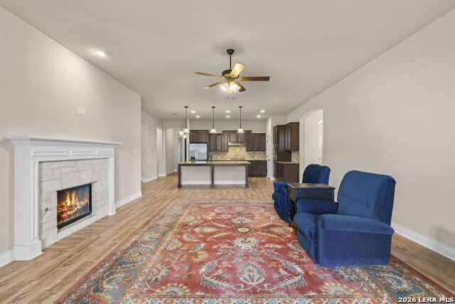 Image 21 of 49 For 1082 Cedar Glen