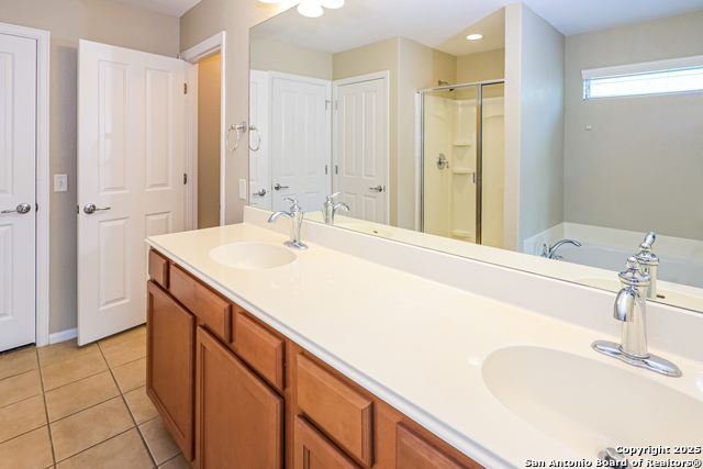 Image 10 of 14 For 3823 Browning Bluff