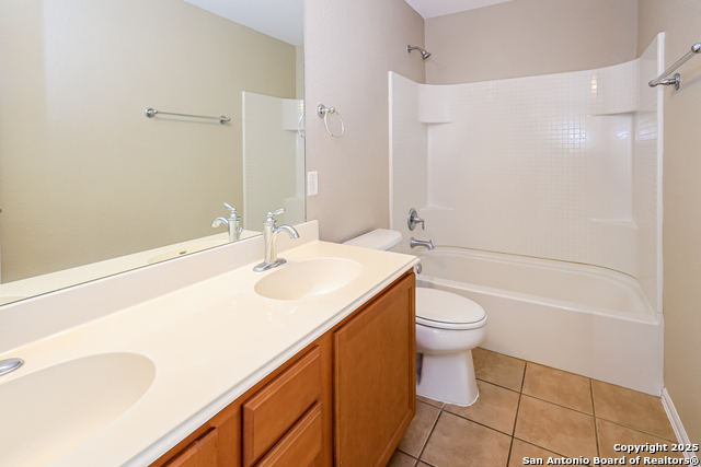 Image 11 of 14 For 3823 Browning Bluff