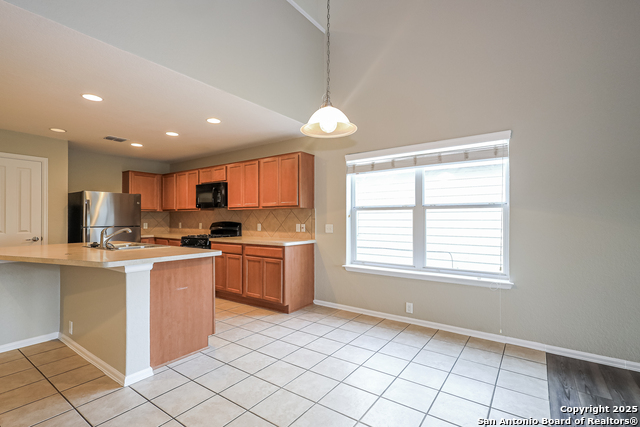 Image 4 of 14 For 3823 Browning Bluff