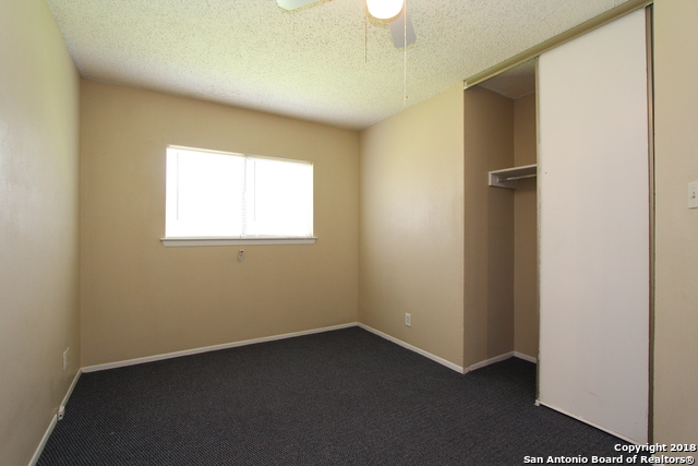 Image 14 of 32 For 9643 Bratton