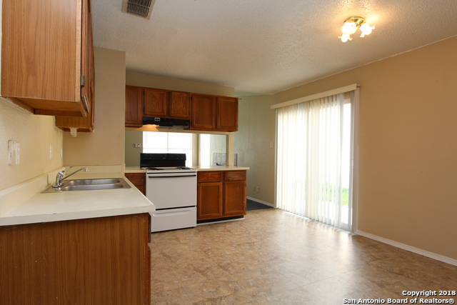 Image 15 of 32 For 9643 Bratton