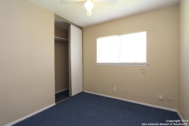 Image 16 of 32 For 9643 Bratton