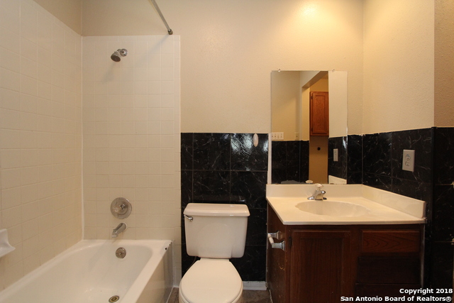 Image 17 of 32 For 9643 Bratton