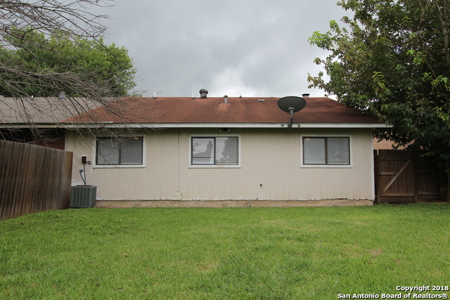 Image 24 of 32 For 9643 Bratton