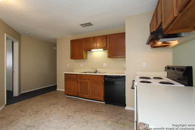 Image 8 of 32 For 9643 Bratton