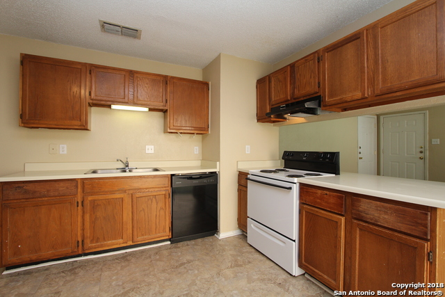 Image 9 of 32 For 9643 Bratton