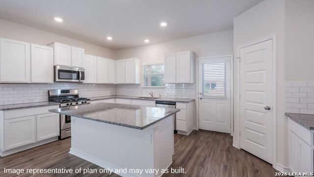 Image 11 of 37 For 13425 Cosette Crossing