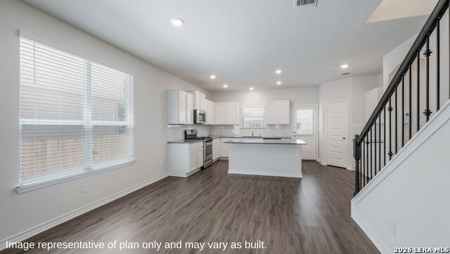 Image 7 of 37 For 13425 Cosette Crossing