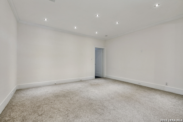 Image 13 of 26 For 729 Kings Hwy W