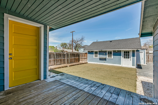 Image 22 of 26 For 729 Kings Hwy W