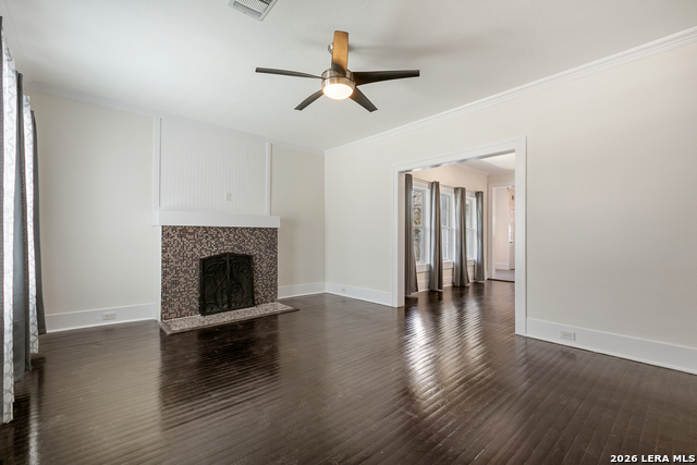 Image 4 of 26 For 729 Kings Hwy W