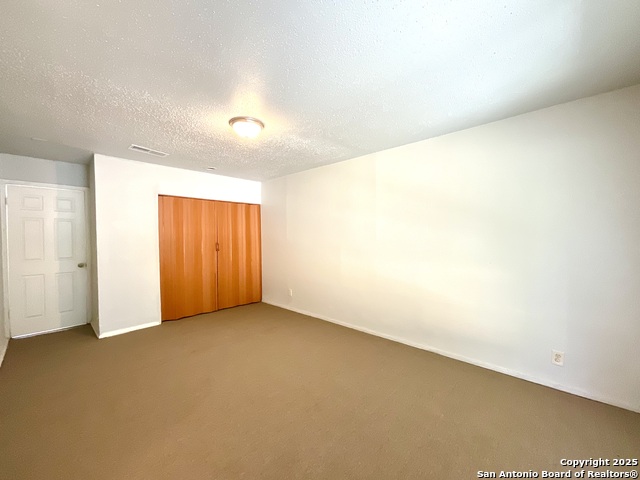 Image 17 of 31 For 7237 Glen Bay