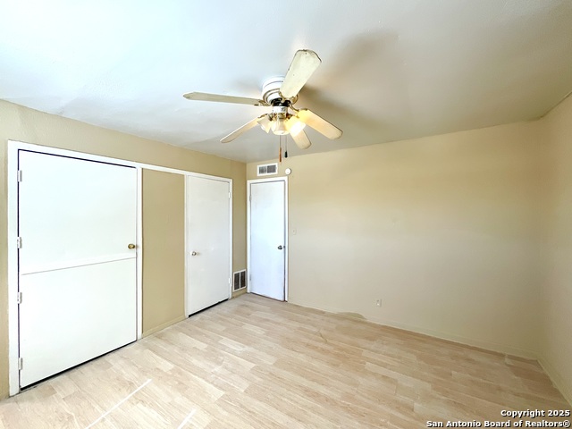 Image 12 of 23 For 7042 Glen Mist