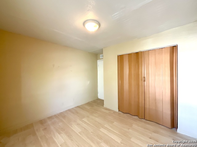 Image 18 of 23 For 7042 Glen Mist