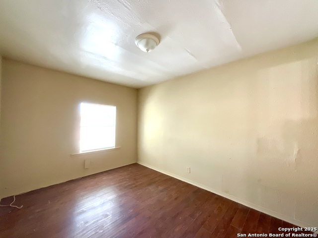 Image 19 of 23 For 7042 Glen Mist