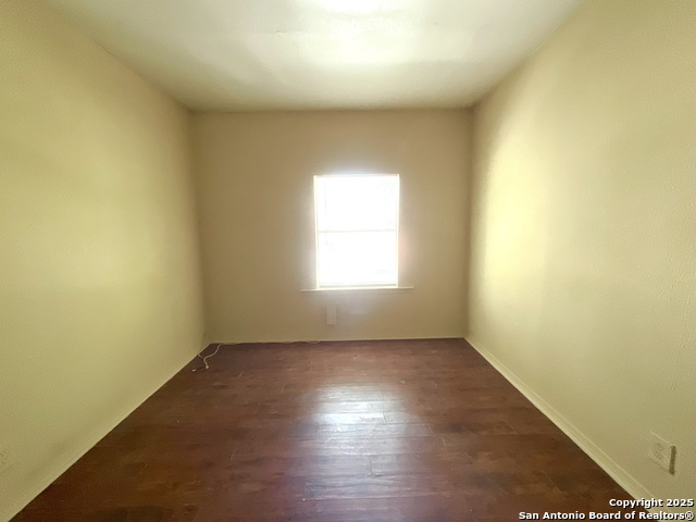 Image 21 of 23 For 7042 Glen Mist