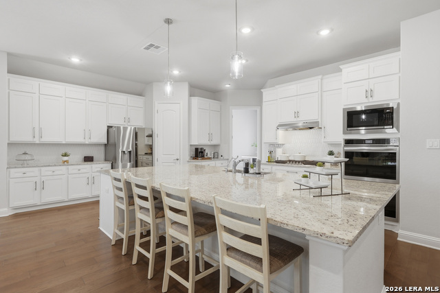 Image 4 of 60 For 499 Poe  