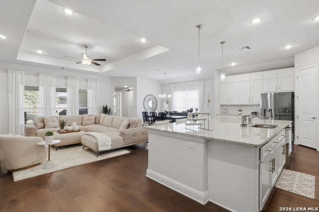 Image 5 of 60 For 499 Poe  