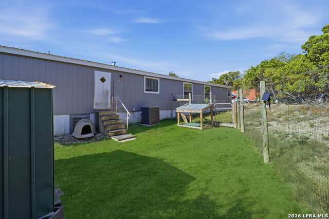 Image 17 of 26 For 197 Lake View Dr