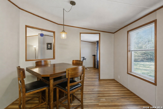 Image 5 of 26 For 197 Lake View Dr