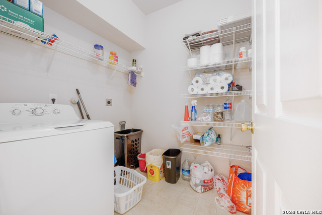 Image 22 of 35 For 2438 Encino Cedros