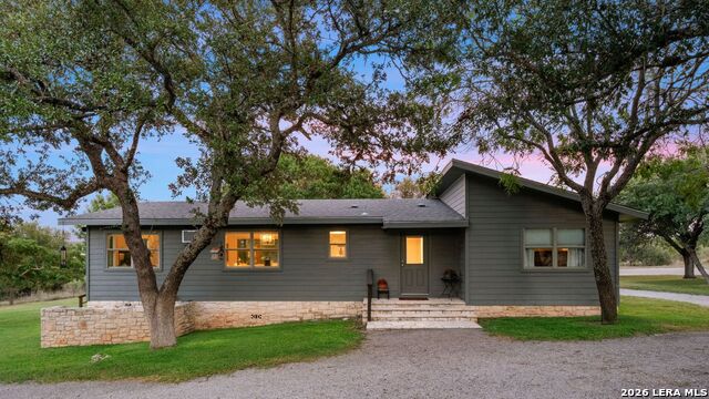 Image 11 of 78 For 746 Trail Rock Drive