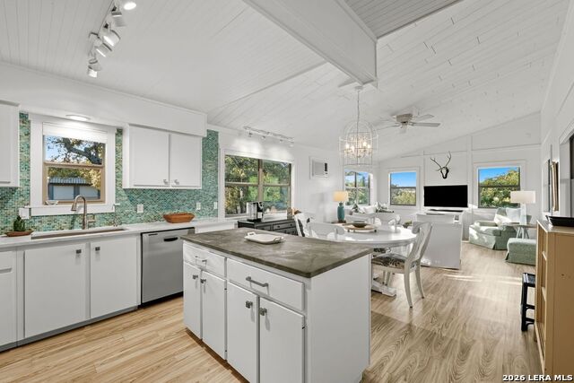 Image 16 of 78 For 746 Trail Rock Drive