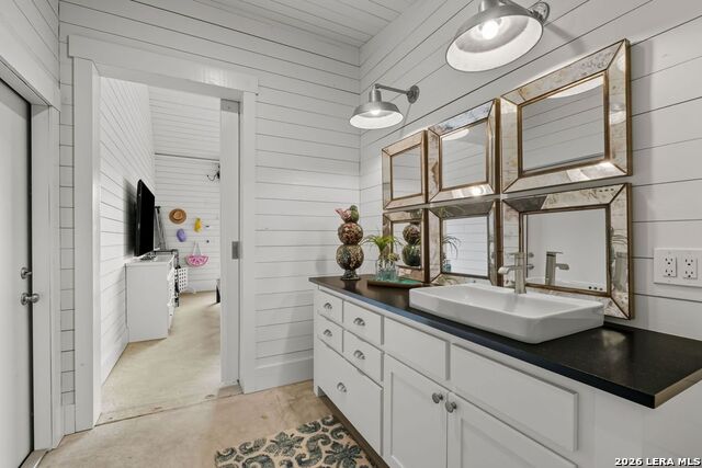 Image 36 of 78 For 746 Trail Rock Drive