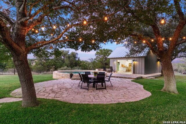 Image 8 of 78 For 746 Trail Rock Drive