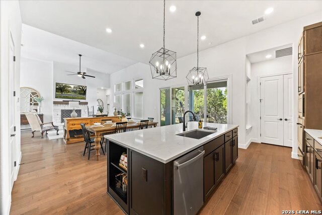 Image 4 of 60 For 117 Alondra Ln